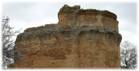 Altstadt hinter der Kirche - Strassenszene