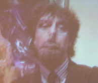 Torrens Llad&oacute; in einer Videosequenz in seinem Museum